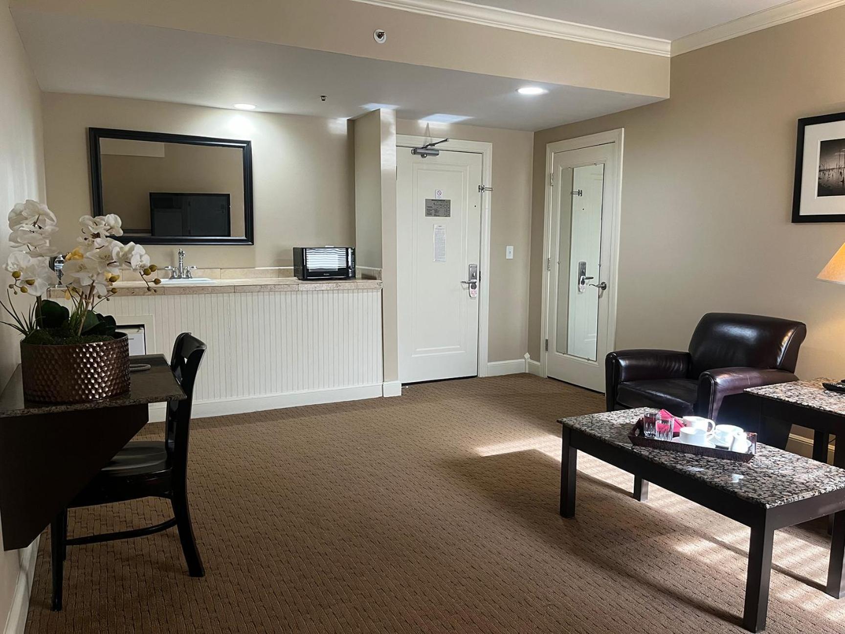 The Eldridge Hotel Лоренс Номер фото